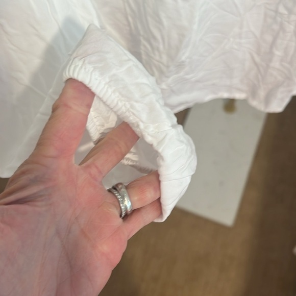 Sundry Flowy Top - Picture 3 of 4